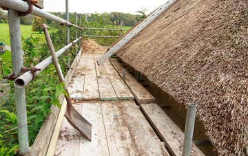 advantages of Lyneham thatch roofing